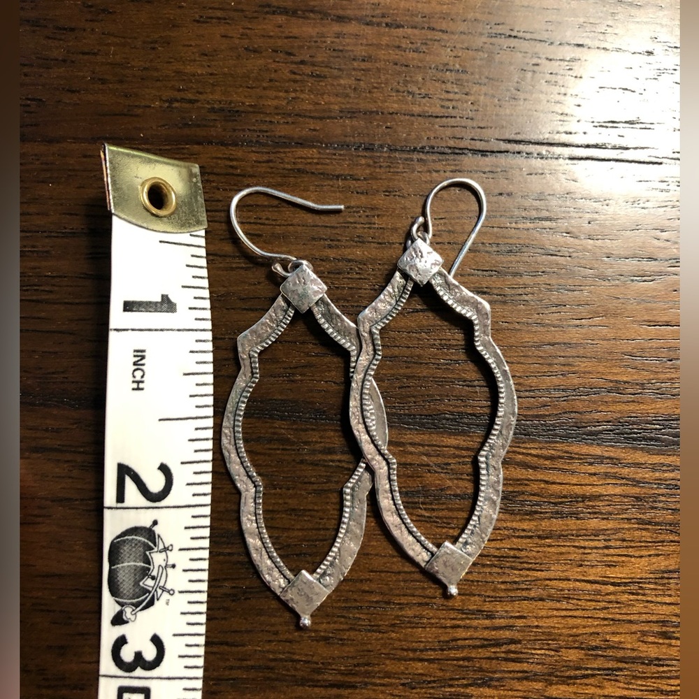 Beautiful Silpada vintage sterling silver detailed drop earrings